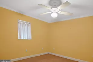 6605 Ellenwood Dr, La Plata, MD 20646 - Photo 11