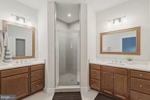 3723 Solidarity Cir, Waldorf, MD 20603 - Photo 27