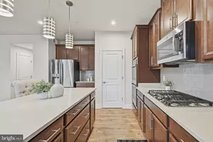 3723 Solidarity Cir, Waldorf, MD 20603 - Photo 21