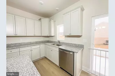 5526 Aberdeen Place, White Plains, MD 20695 - Photo 5