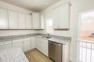5526 Aberdeen Pl, White Plains, MD 20695 - Photo 5