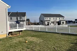 1004 Clover Cir, La Plata, MD 20646 - Photo 5