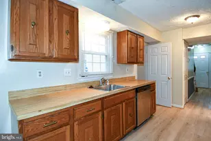 6724 Dolphin Ct, Waldorf, MD 20603 - Photo 13