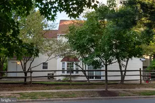 6724 Dolphin Ct, Waldorf, MD 20603 - Photo 3