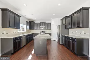 11167 St Christopher Dr, White Plains, MD 20695 - Photo 3