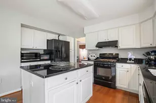 2711 Whistling Ct, Waldorf, MD 20601 - Photo 11