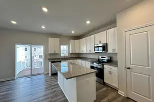 5556 Marksburg Pl, White Plains, MD 20695 - Photo 5