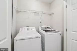 8033 Bloomsbury Pl, White Plains, MD 20695 - Photo 29