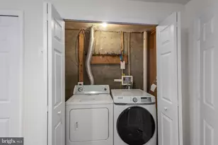 10906 W Point Pl, White Plains, MD 20695 - Photo 35