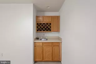 10906 W Point Pl, White Plains, MD 20695 - Photo 33