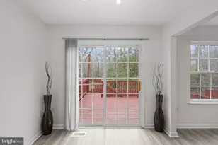 10906 W Point Pl, White Plains, MD 20695 - Photo 15