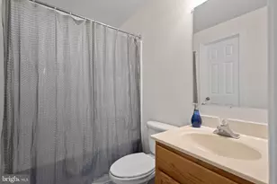 10906 W Point Pl, White Plains, MD 20695 - Photo 29