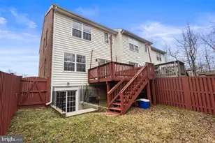 10906 W Point Pl, White Plains, MD 20695 - Photo 37