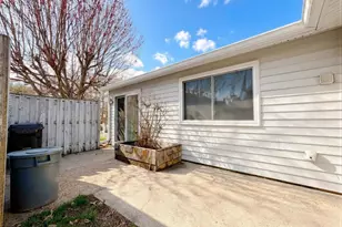 2498 Wakefield Cir, Waldorf, MD 20602 - Photo 27