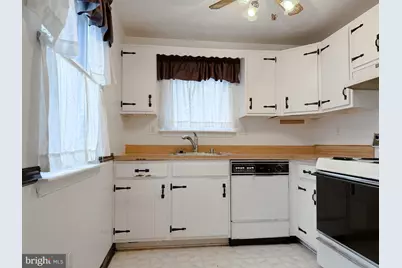 2498 Wakefield Circle, Waldorf, MD 20602 - Photo 15