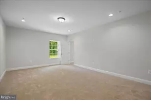 7016 Grace Landing Ct, Hughesville, MD 20637 - Photo 35