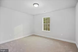 7016 Grace Landing Ct, Hughesville, MD 20637 - Photo 31