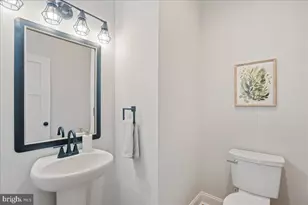 7016 Grace Landing Ct, Hughesville, MD 20637 - Photo 23