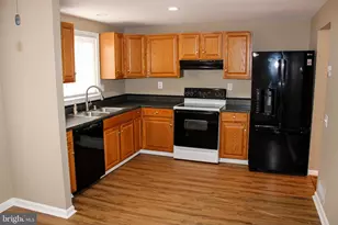 2708 Grindall Ct, Waldorf, MD 20602 - Photo 3