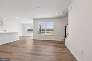 282 Long Branch Ln, La Plata, MD 20646 - Photo 3