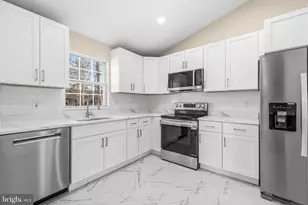 11734 Torcello Ct, Waldorf, MD 20601 - Photo 7