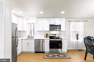 100 Little Creek Ln, La Plata, MD 20646 - Photo 9