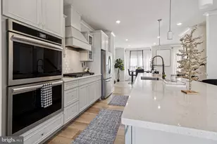 10939 Drummond Pl, White Plains, MD 20695 - Photo 13