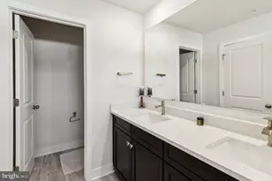 10939 Drummond Pl, White Plains, MD 20695 - Photo 31