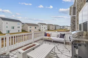 10939 Drummond Pl, White Plains, MD 20695 - Photo 25