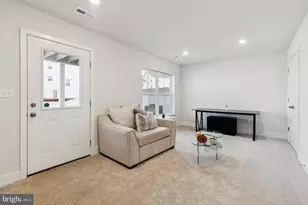 10939 Drummond Pl, White Plains, MD 20695 - Photo 3