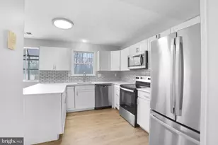 2030 Alehouse Ct, Waldorf, MD 20602 - Photo 7