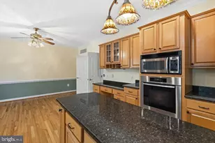7860 Lakes End Ct, La Plata, MD 20646 - Photo 13