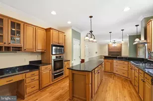 7860 Lakes End Ct, La Plata, MD 20646 - Photo 21