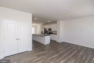 10969 Barnard Pl, White Plains, MD 20695 - Photo 7