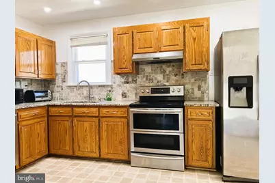 13220 Breezy Court, Waldorf, MD 20601 - Photo 5