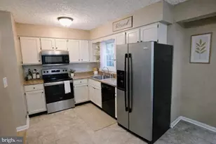 11018 Greenwood Ct, Waldorf, MD 20601 - Photo 5