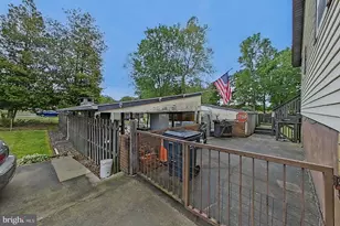 10205 Ford Terrace, White Plains, MD 20695 - Photo 7