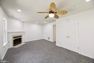 8421 Gauntlet Place, White Plains, MD 20695 - Photo 9