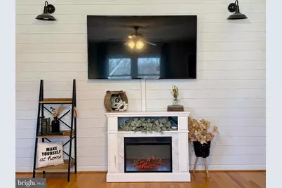 10322 Charles Street, La Plata, MD 20646 - Photo 5