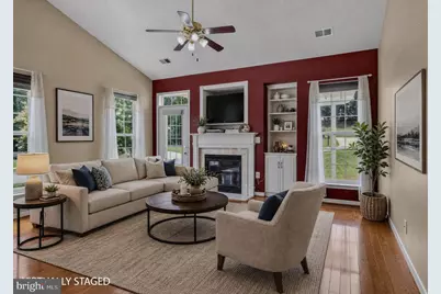 131 Hawthorne Greene Circle, La Plata, MD 20646 - Photo 5