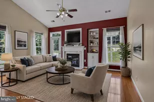 131 Hawthorne Greene Cir, La Plata, MD 20646 - Photo 5