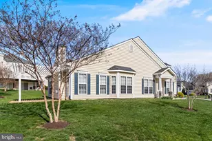 131 Hawthorne Greene Cir, La Plata, MD 20646 - Photo 5