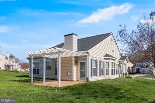131 Hawthorne Greene Cir, La Plata, MD 20646 - Photo 3