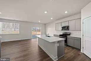 609 Hoot Owl Ln, La Plata, MD 20646 - Photo 5