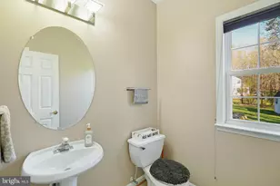 4900 Webfoot Ct, Waldorf, MD 20601 - Photo 23