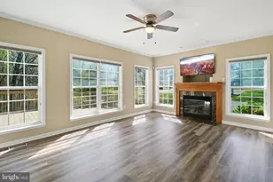 4900 Webfoot Ct, Waldorf, MD 20601 - Photo 9