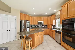 4900 Webfoot Ct, Waldorf, MD 20601 - Photo 5