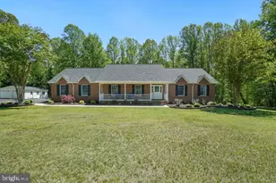 7173 Juliette Low Ln, Hughesville, MD 20637 - Photo 1