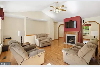 7173 Juliette Low Lane, Hughesville, MD 20637 - Photo 9