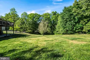 10242 Charles St, La Plata, MD 20646 - Photo 35